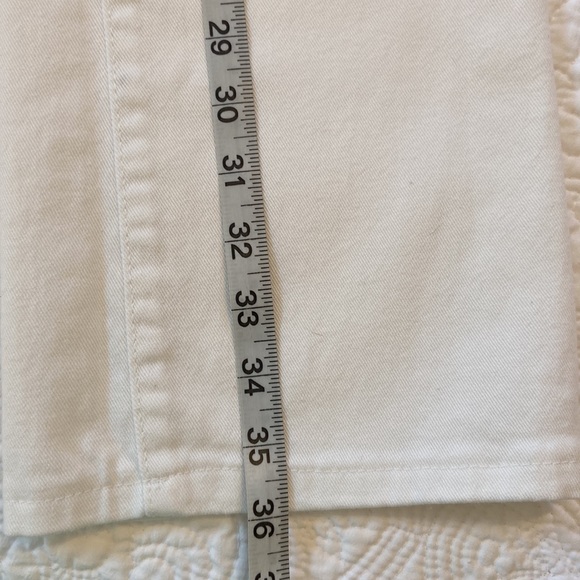 Jessica Simpson Rockin Curvy Boot Cut White Jeans, Size 27 Reg. - Picture 8 of 10